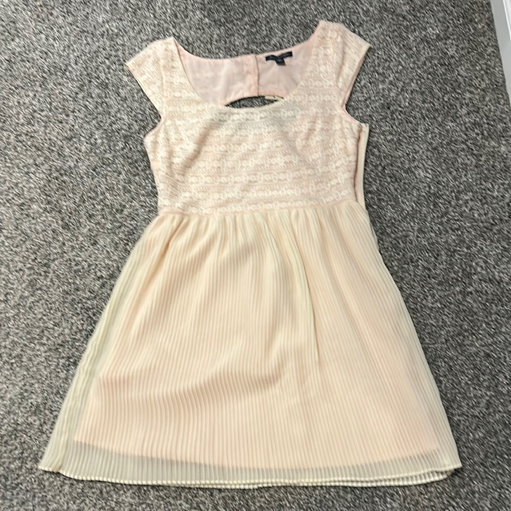 American eagle ivory dress with pink undertones size 4